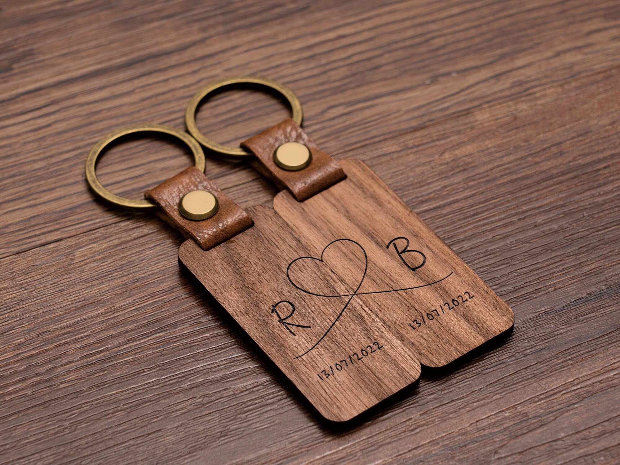 Personalised Wood Couple Keychain, Engraved Keyrings for Couple, Gift For Boyfriend or Husband