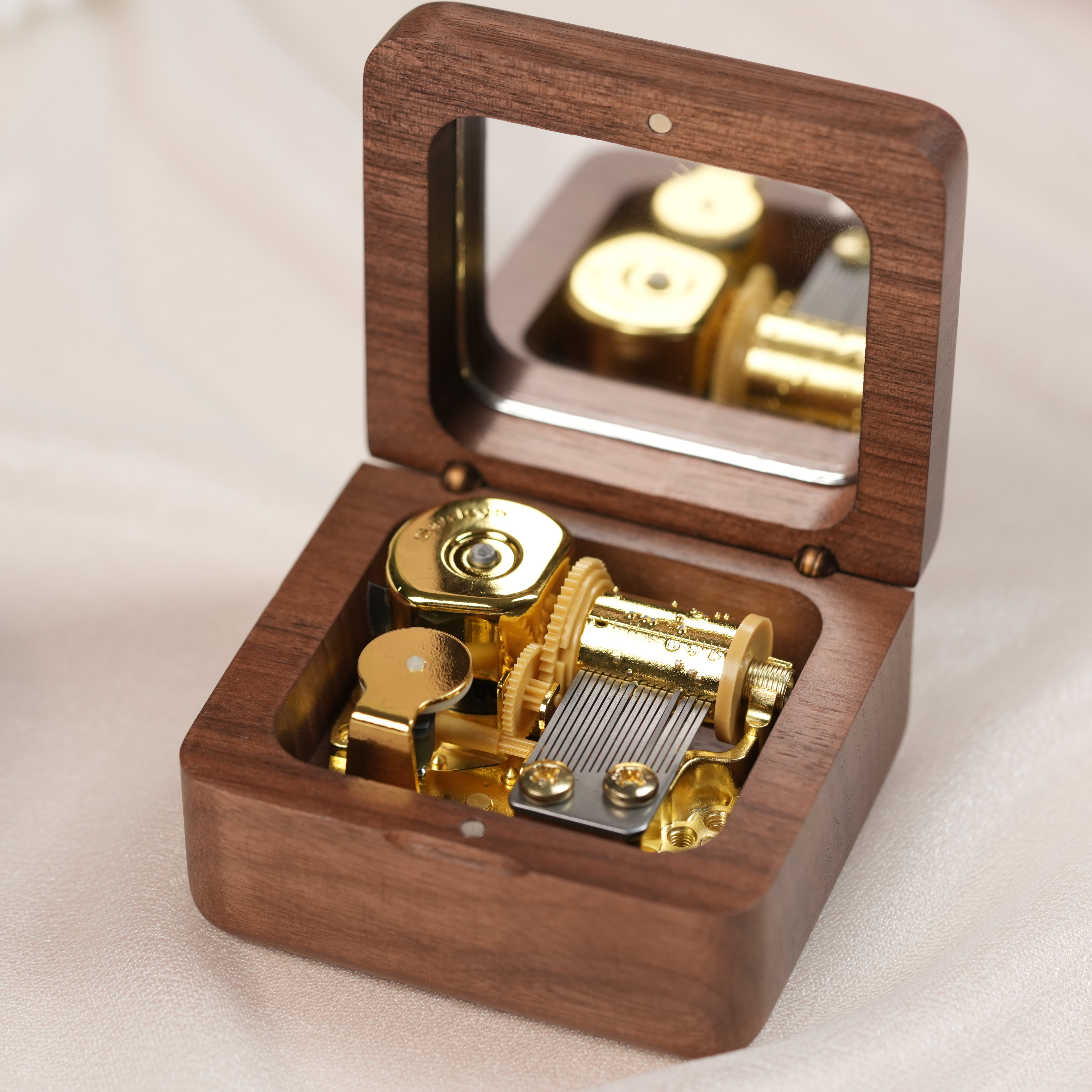 Personalized Music Box with a Custom Metal Melody Mechanism, Wooden Square Music Box